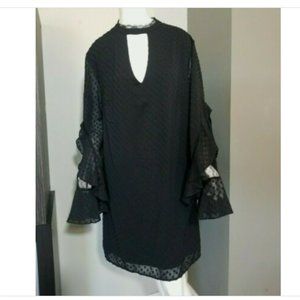 Signature Studio Black Long Sleeve Dress